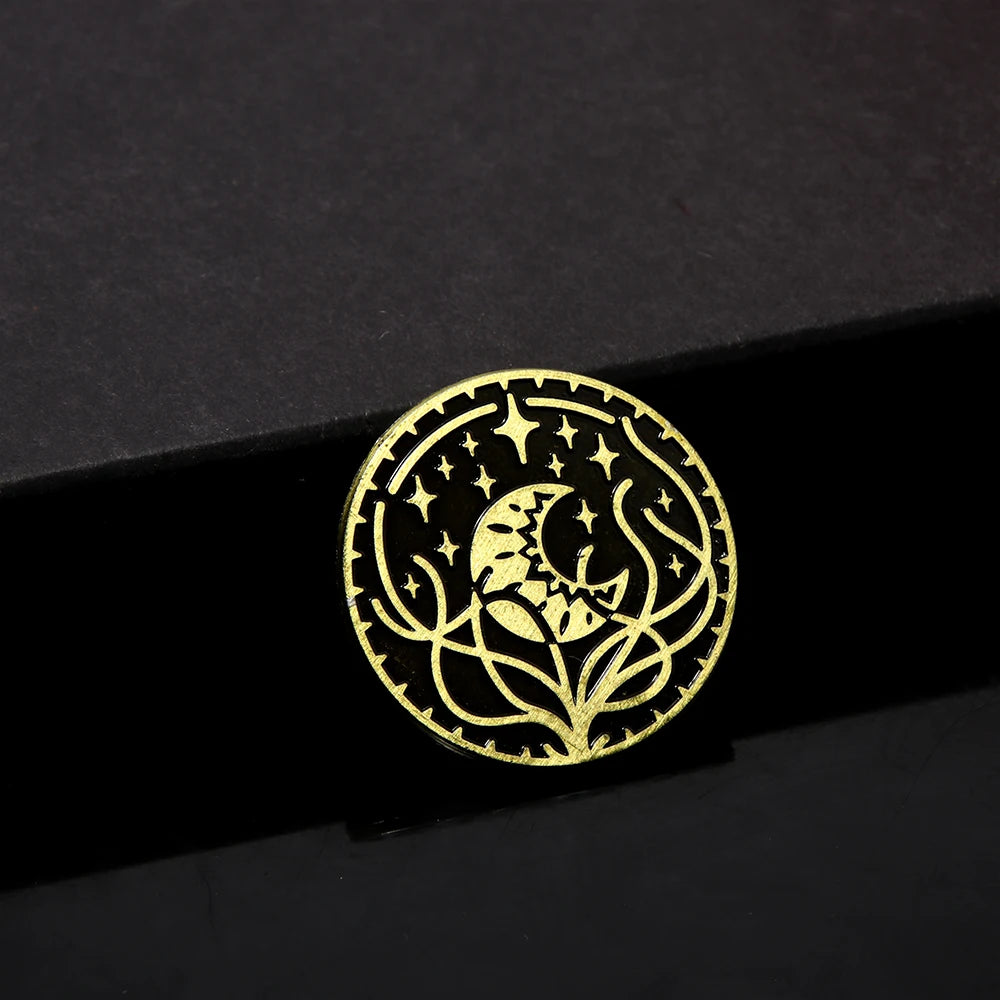 Anime Dungeons and Dragons Coin Gold Plated Cosplay Metal Coins For Men Women Collection Jewelry